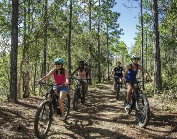 Vélo à Deva Vélo E-Bike VTT Randonnée Montagne