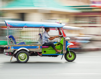Transport de Bangkok Transport Tuk tuk Vitesse Moto Bangkok