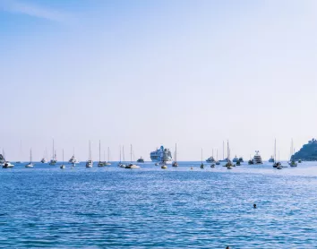 Vue sur mer et bateaux-Nice Nice Bateau France Voiliers Croisière