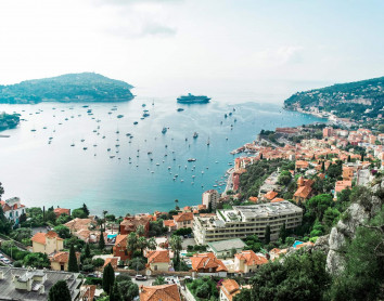 Nice vue du ciel Vue Nice Paysage Mer Montagne Habitations Bateaux