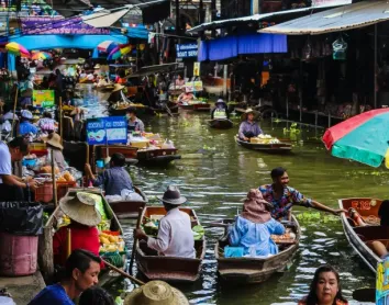 Le marché flottant de Khlong Lat Mayom